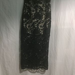 STONE COLD FOX LACE STRAIGHT SKIRT SIZE 1/S BLACK