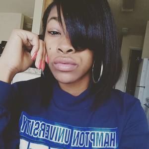 Meet your Posher, Chloe