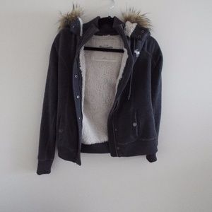🍁❄️A&F GRAY FAUX FUR HOODIE FOR COLD WEATHER