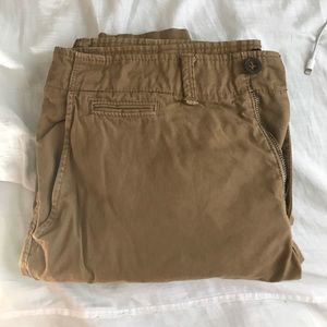 American eagle men’s khaki pants