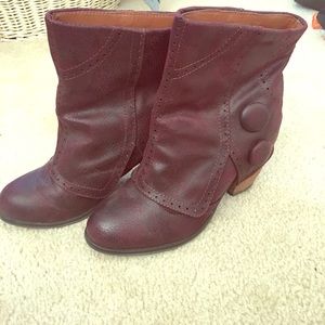 Ankle boots