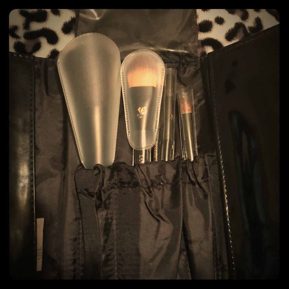 Lancôme makeup brushes