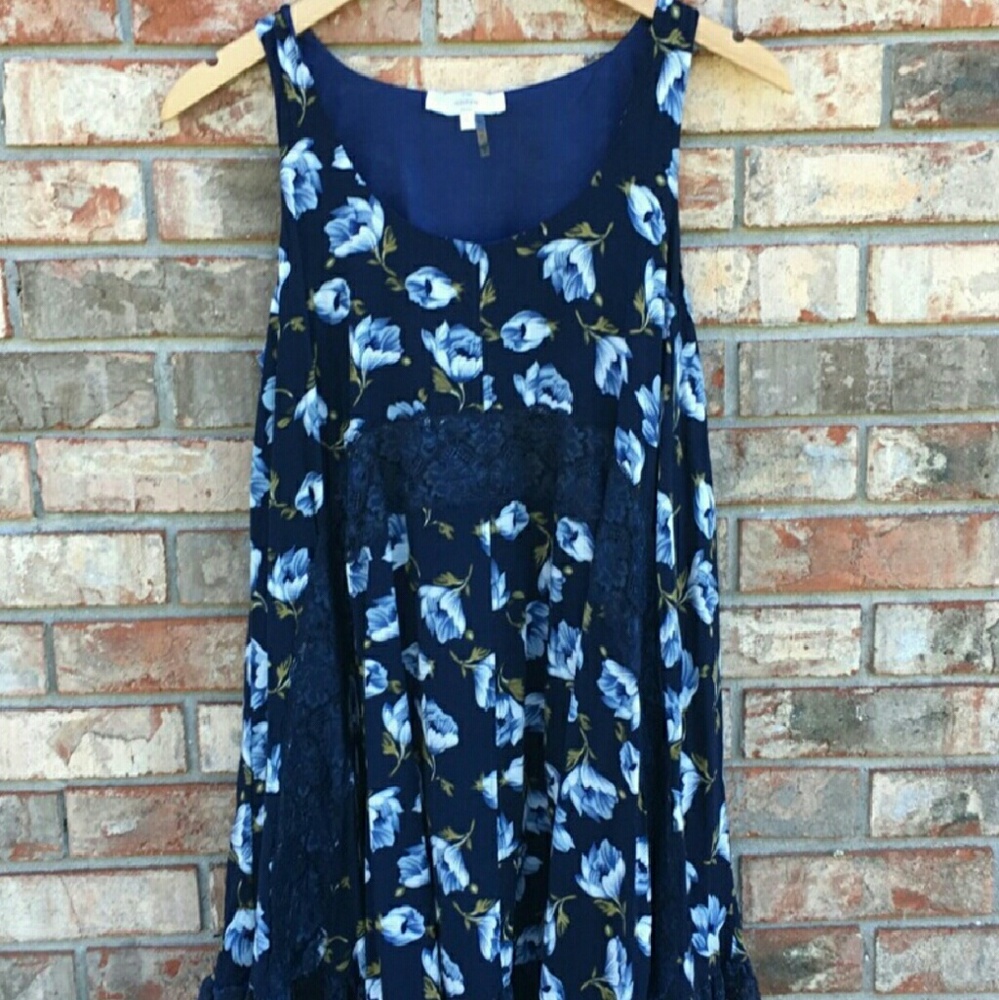 Beautiful navy blue  flowers dress.