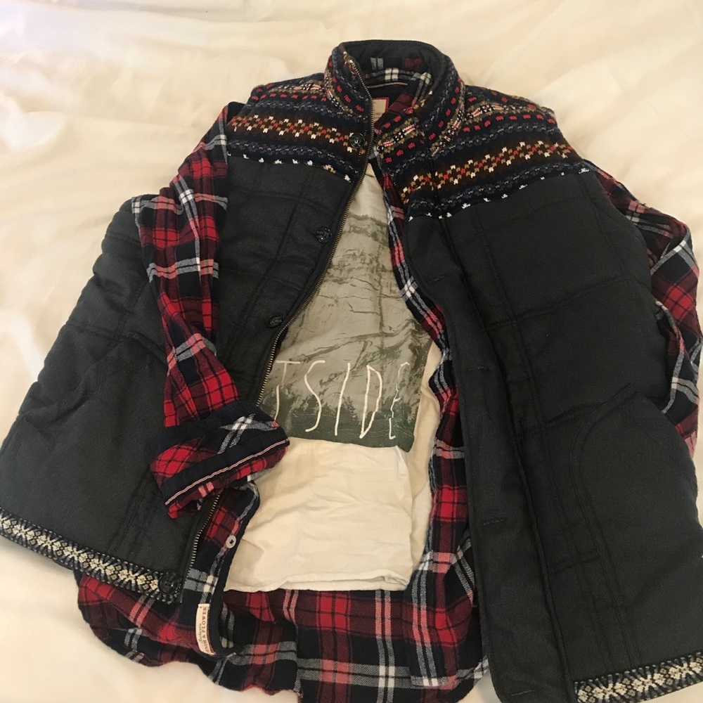 Staple pigeon vest//barely worn //great for fall!