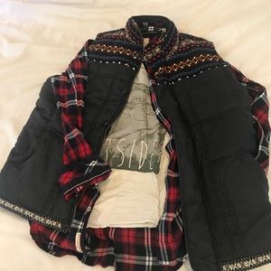 Staple pigeon vest//barely worn //great for fall!