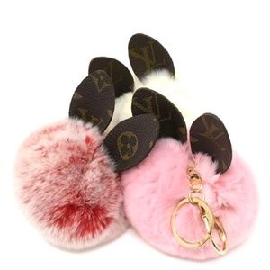 Meet your Posher, Elise