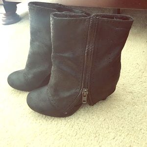 Ankle boots