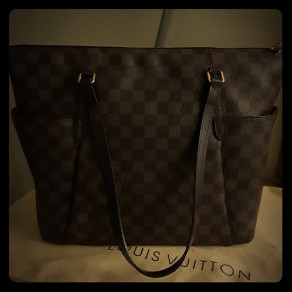 AUTHENTIC LOUIS VUITTON - Picture 1 of 4