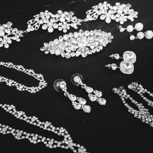 Lot of wedding prom or pageant jewelry/hair pieces