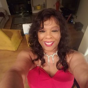 Meet your Posher, Charlotte