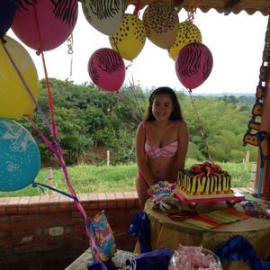 Meet your Posher, Ashley