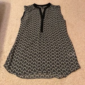 Black and white Maurice’s shear tank top