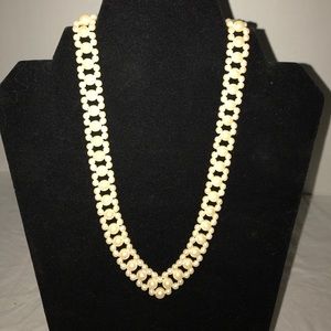 Choker necklace double strand faux pearl