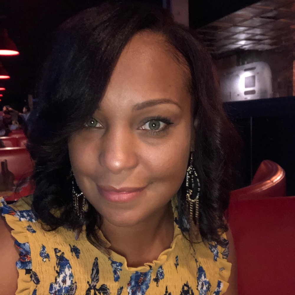 Meet your Posher, Dessilina