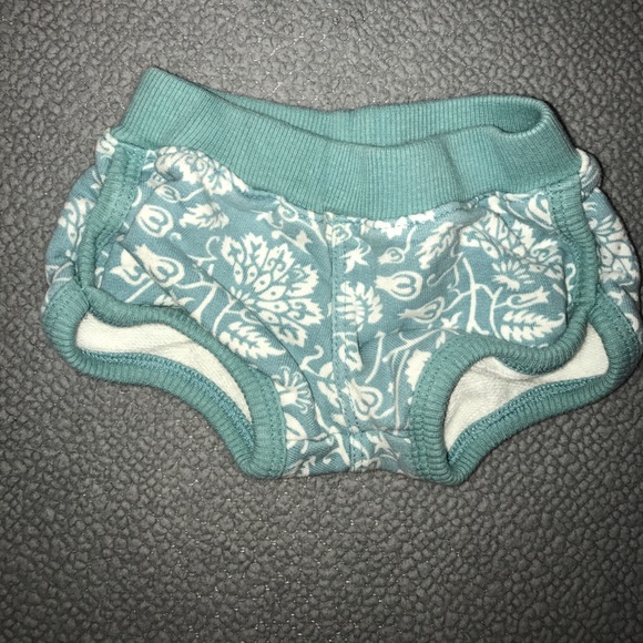 Matching shorts - Picture 2 of 3