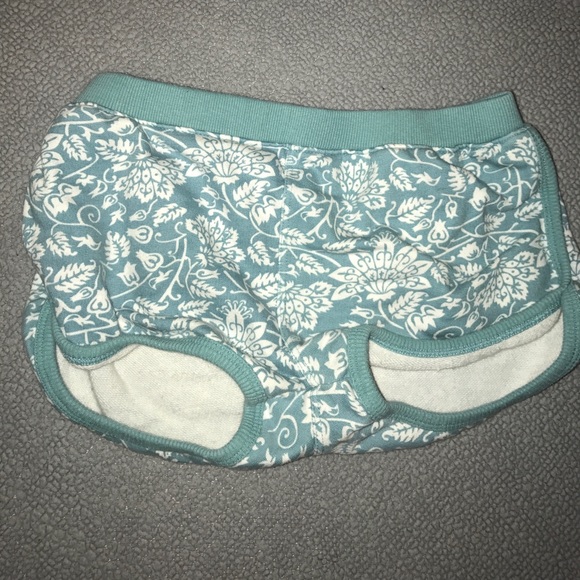 Matching shorts - Picture 3 of 3