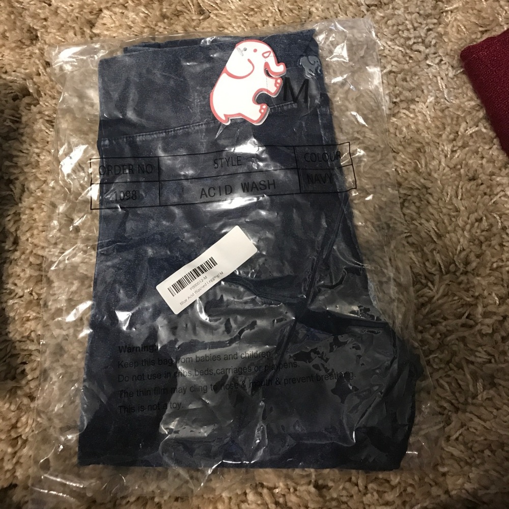 Ivory Ella Acid Wash Blue Leggings