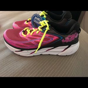 Women’s running shoes