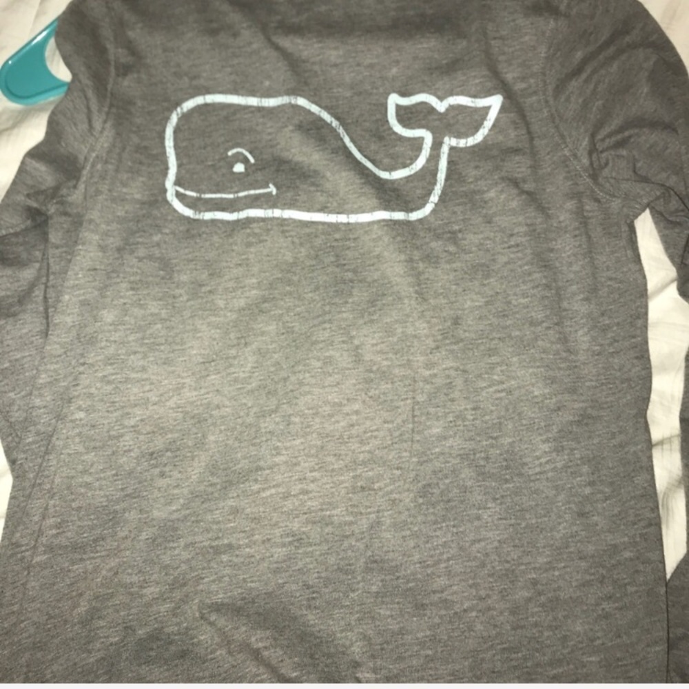 Light grey medium vineyard vines