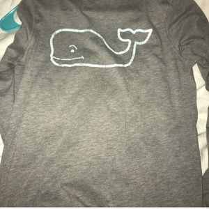 Light grey medium vineyard vines