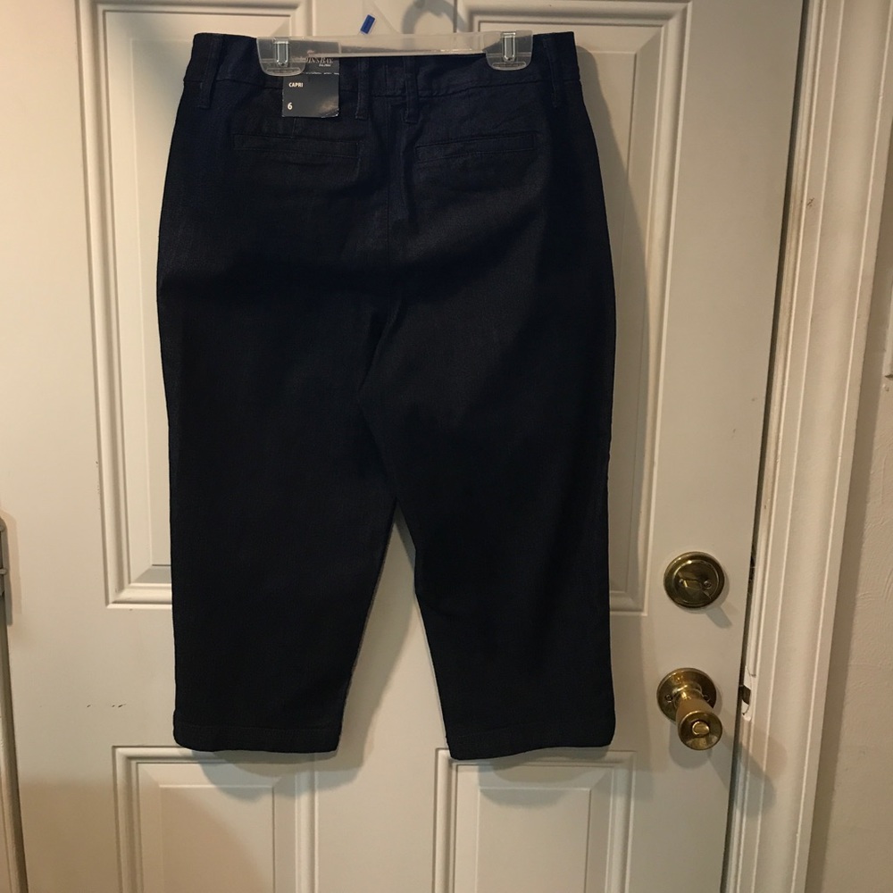 Denim Capris NWT - Picture 2 of 3