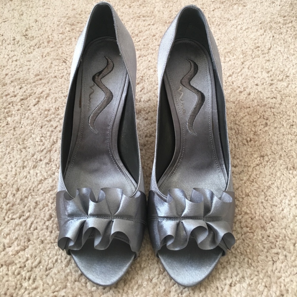 Nina Pumps