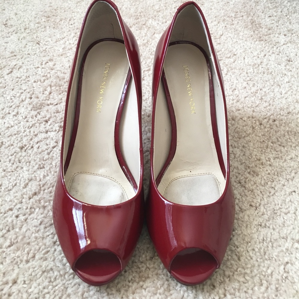 Jones New York Park Ave Pumps Red