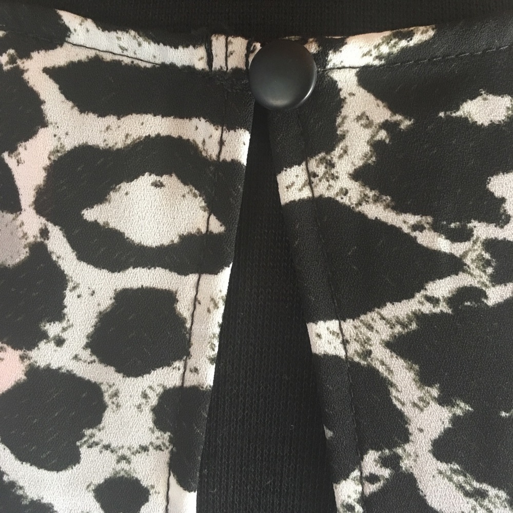 EUC printed Aline dress - Picture 7 of 8