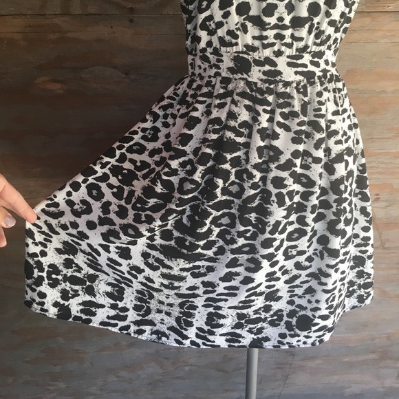 EUC printed Aline dress - Picture 3 of 8