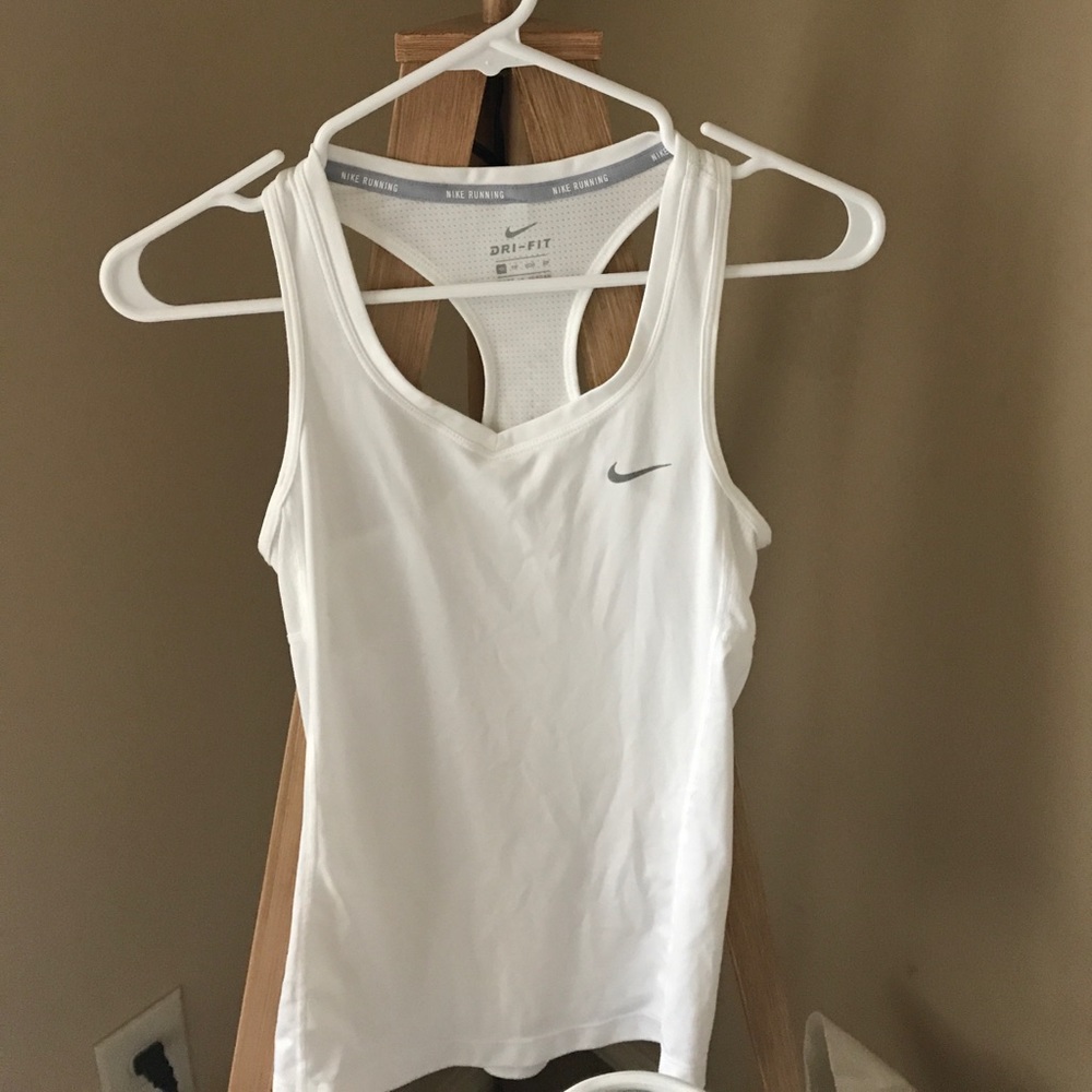 Nike top