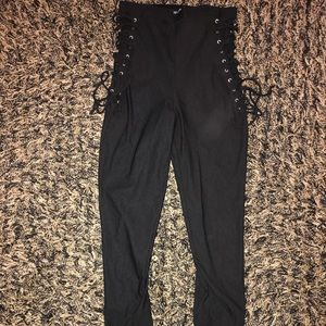 FASHIONNOVA leggings