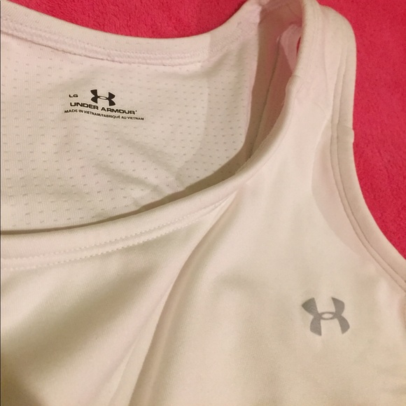 NWOT Under Armour tank - Picture 2 of 4