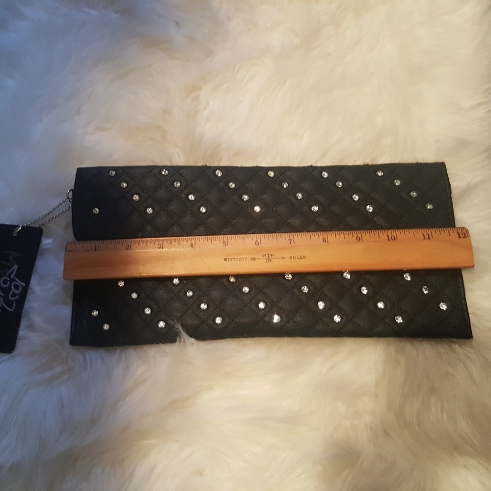 Quilted Rhinestone Clutch - Picture 4 of 6