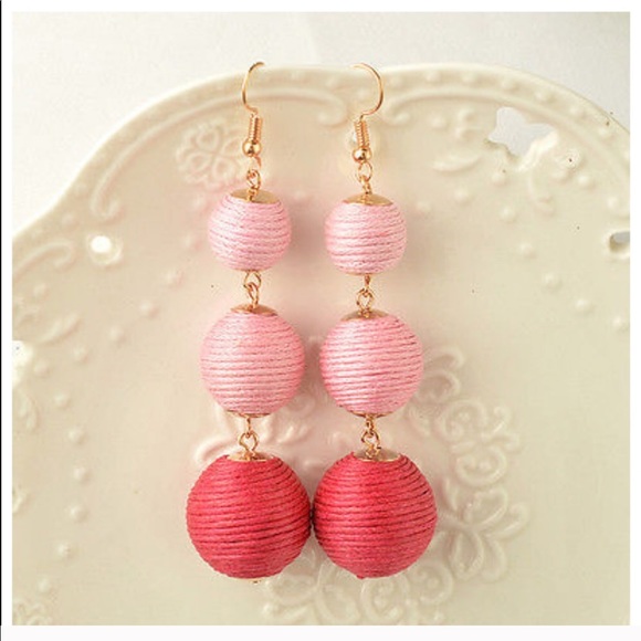 Tassel earrings - Picture 2 of 3