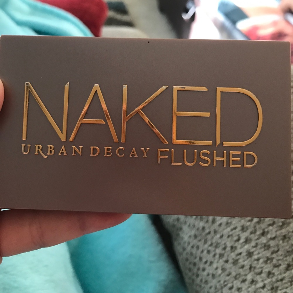 Urban Decay Naked Flushed Palette