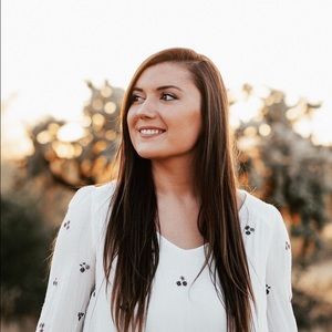 Meet your Posher, Caroline