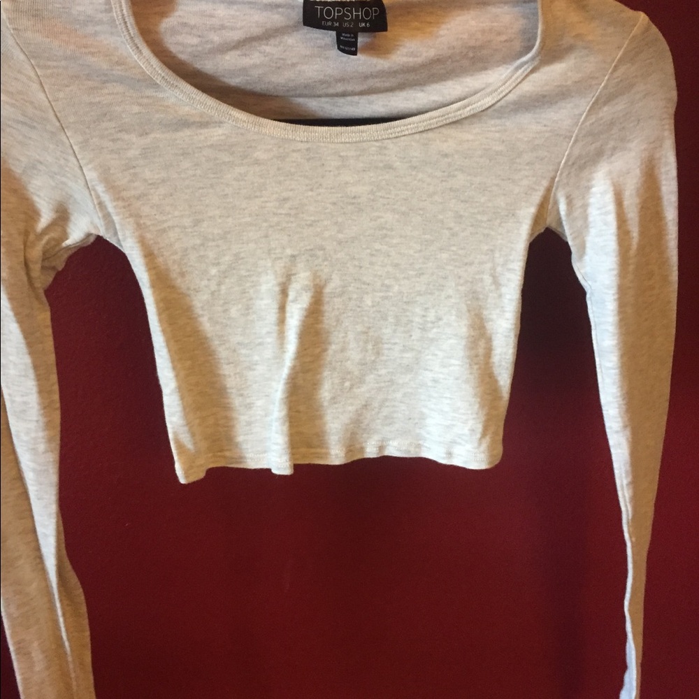 Small long sleeve crop top
