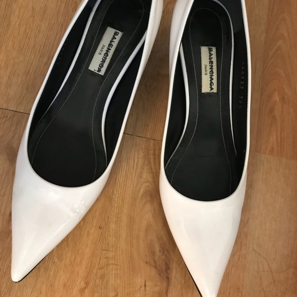 Balenciaga Kitten Heel Pumps - Picture 1 of 4