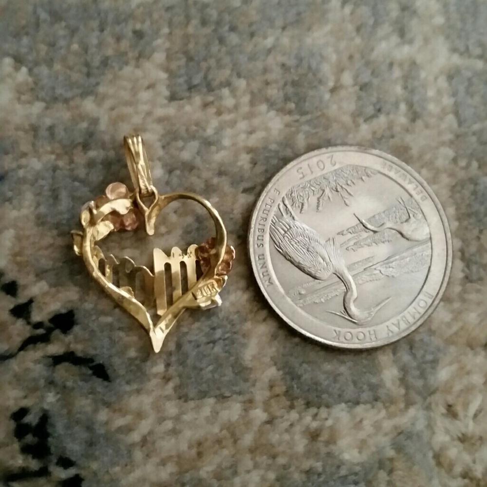 SOLD: 14kt MOM pendant - Picture 3 of 3