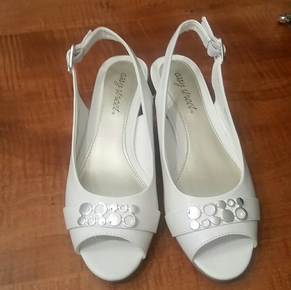 Sling back peep toe sandals