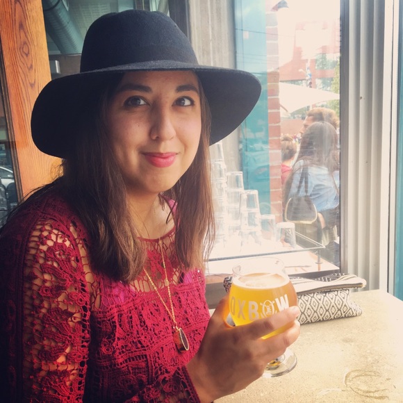 Meet your Posher, Rachael - Picture 3 of 7