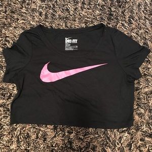 NIKE cropped T-shirt