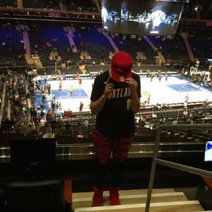 Meet your Posher, Max