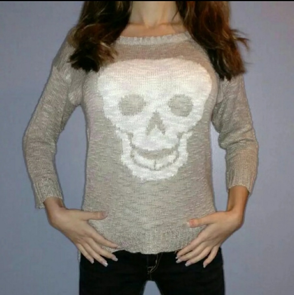 Skull Chiffon Crochet Knit Scoop Neck Sweater S-M