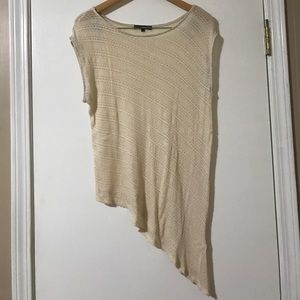 Women’s asymmetrical top