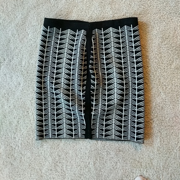 Brand New Rachel Roy Mini Skirt - Picture 4 of 4