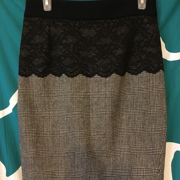 ⚡️Zara Basic⚡️ lace and houndstooth pencil skirt - Picture 1 of 3