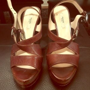 Prada leather heels 100% authentic 👌🏼👍🏼🙌🏻💰