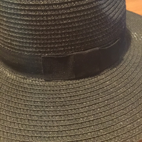 F21 Hat - Picture 2 of 5