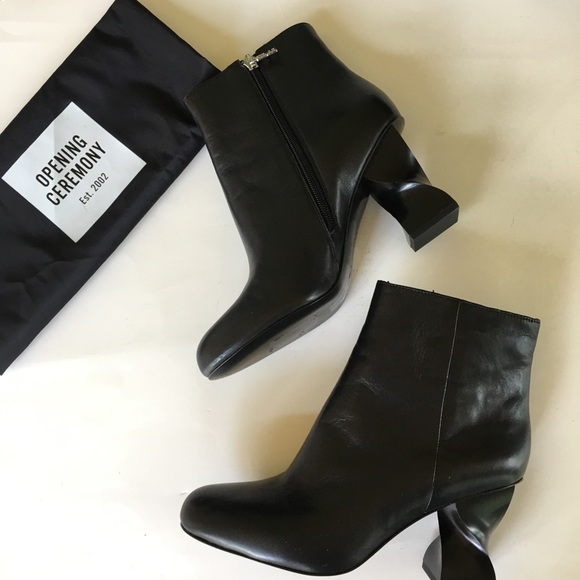 NEW OPENING CEREMONY black shaped heel ankle boots - Picture 3 of 8